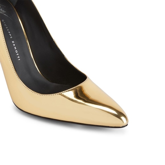 Giuseppe Zanotti Gold Patent Leather Pointed Toe Pumps Size 39 - Picture 11 of 14